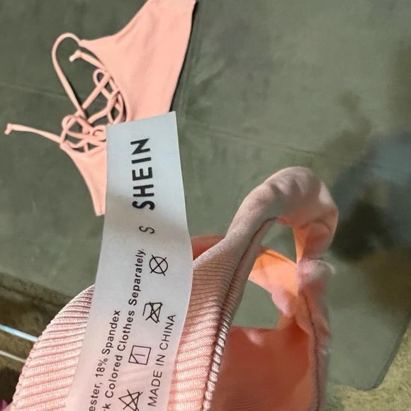 Shein bikini - Picture 2 of 2